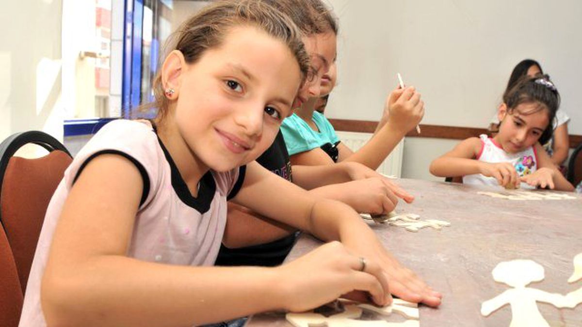Şişlili Çocuklar, Oyuncaklarını Kendileri Yapıyorlar