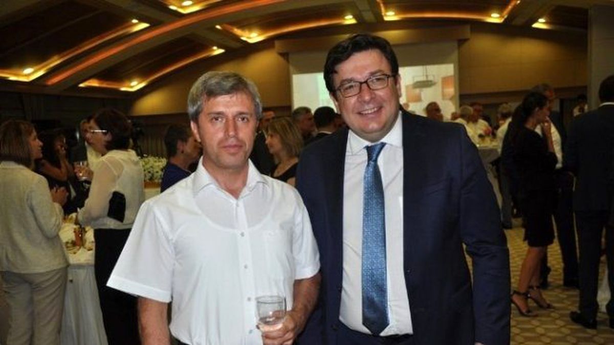 Vali Çınar'dan Veda