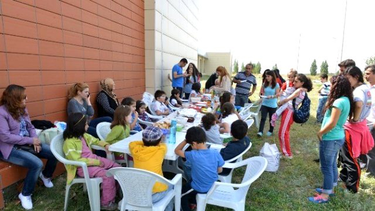 Yakutiye Belediyesi Yaz Spor Okullarına Piknikli Veda