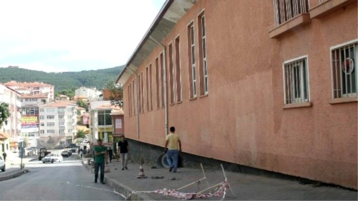 Yozgat\'ta İnşaata Üzüm Kasası ile Güvenlik Tedbiri Alındı