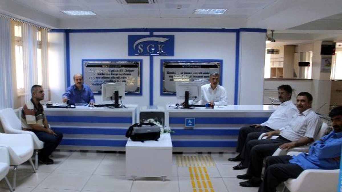 Adıyaman Sgk İl Müdürlüğü\'nden Beyaz Masa Hizmeti