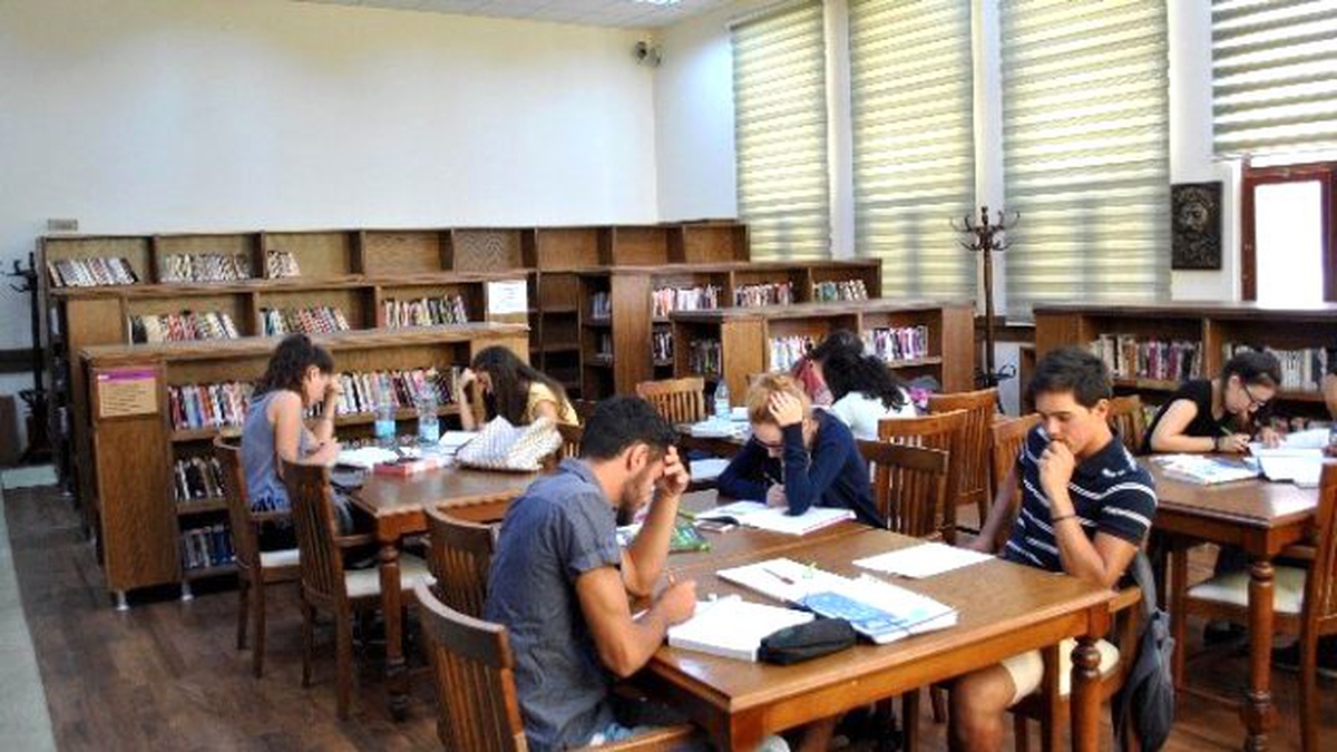 Aydın Halk Kütüphanesi, Yılın İlk 6 Ayında 18 Bin 705 Okuyucuyu Ağırladı