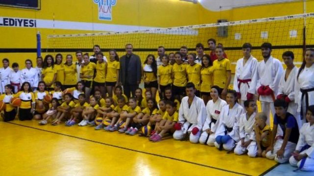 Başkan Karaçoban\'dan Sporculara Ziyaret