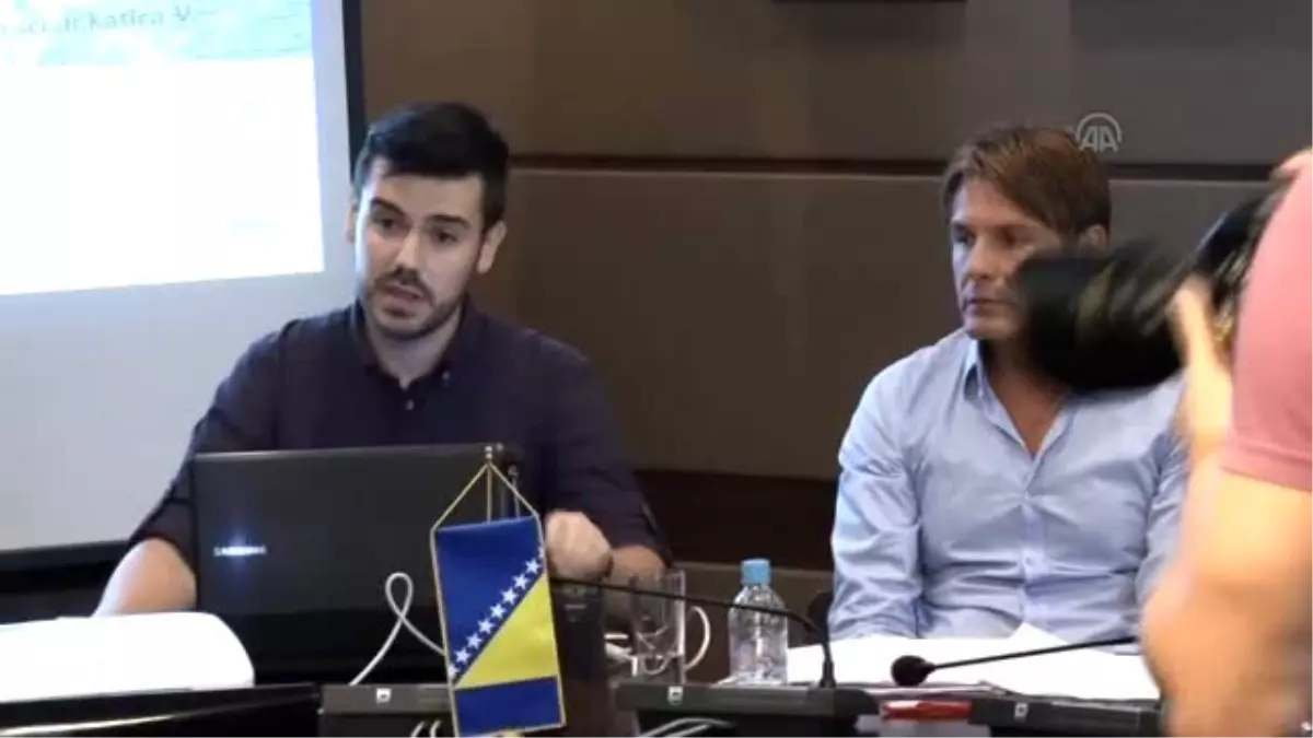 Bosna Hersek\'in Nüfusu Azalıyor