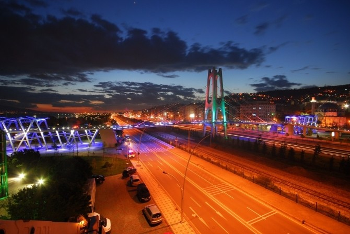Büyükşehir\'de Tamamlanan Projelere Renk Katılıyor
