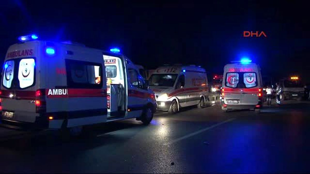 D-100 Karayolu\'nda Kaza 3 Ölü...