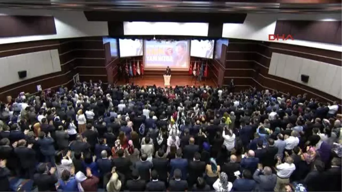 Davutoğlu : Kritik Dönemde Devlet Adamı Ahlakının Gereğini Gösterdiği İçin Türkeş\'e Teşekkür...