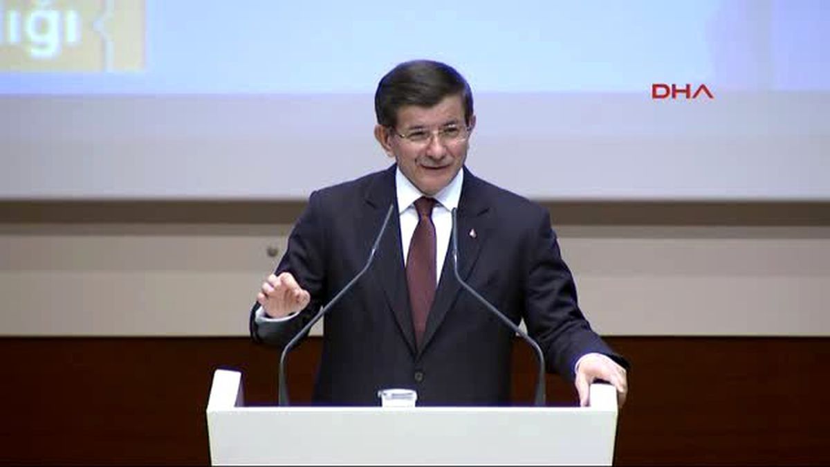Davutoğlu : Kritik Dönemde Devlet Adamı Ahlakının Gereğini Gösterdiği İçin Türkeş\'e Teşekkür...