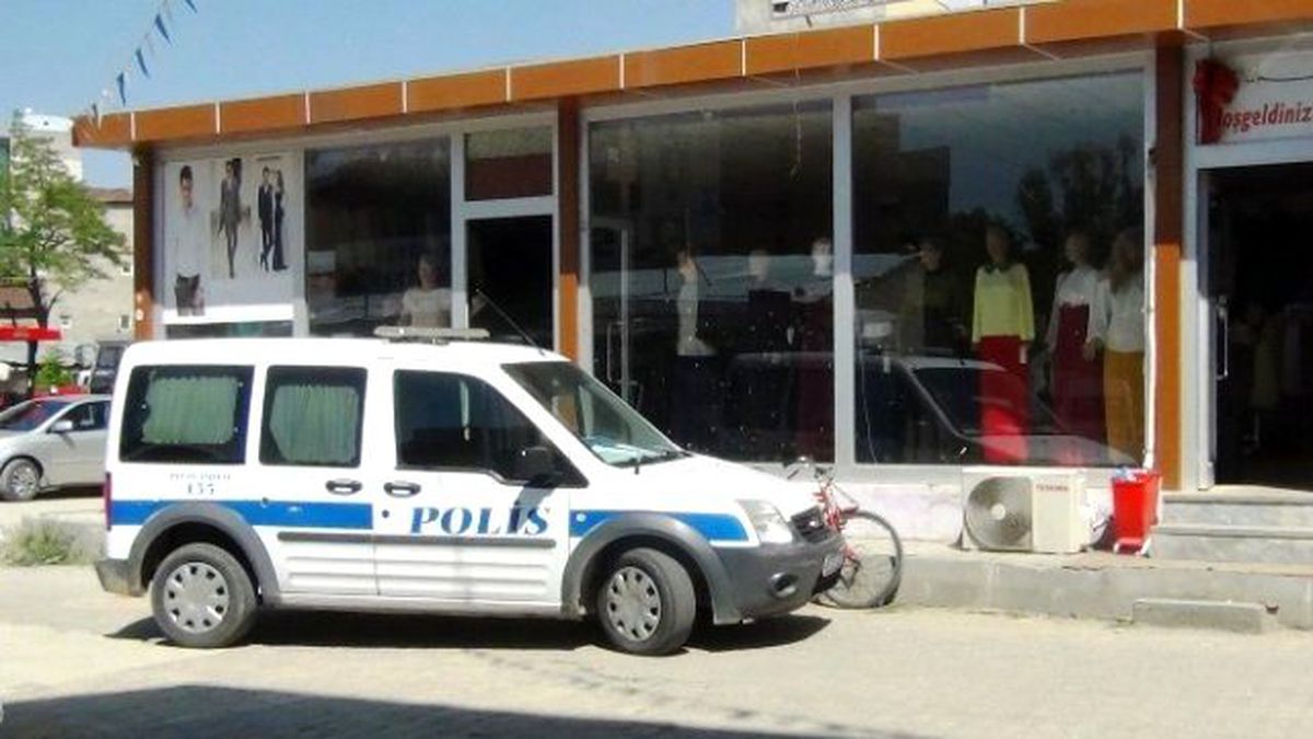 Erciş\'te 5 İş Yerinde Hırsızlık