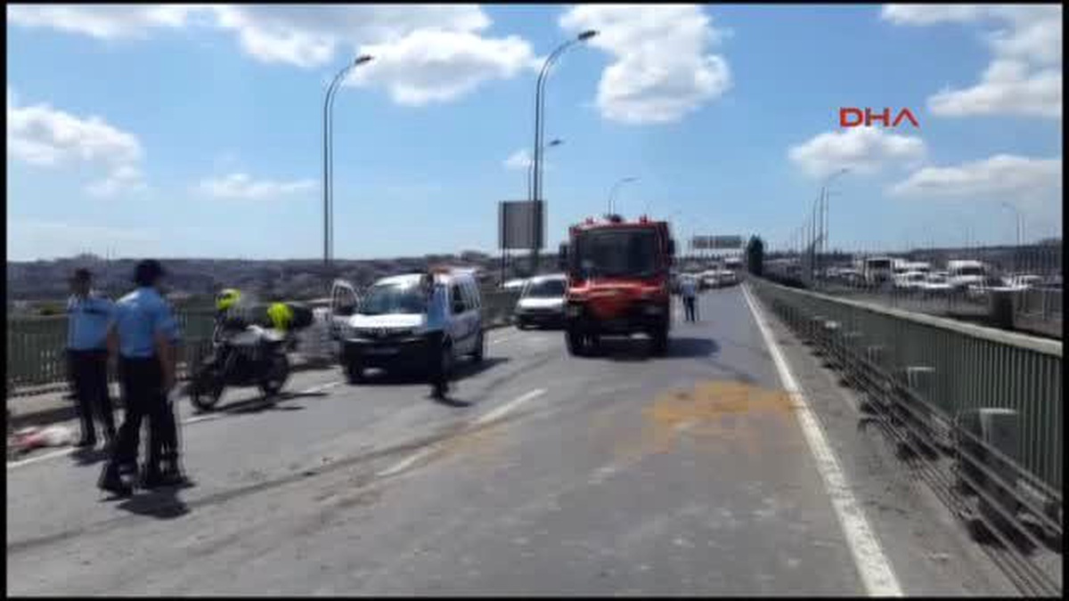 Haliç\'te Kaza Trafiği Felç Etti