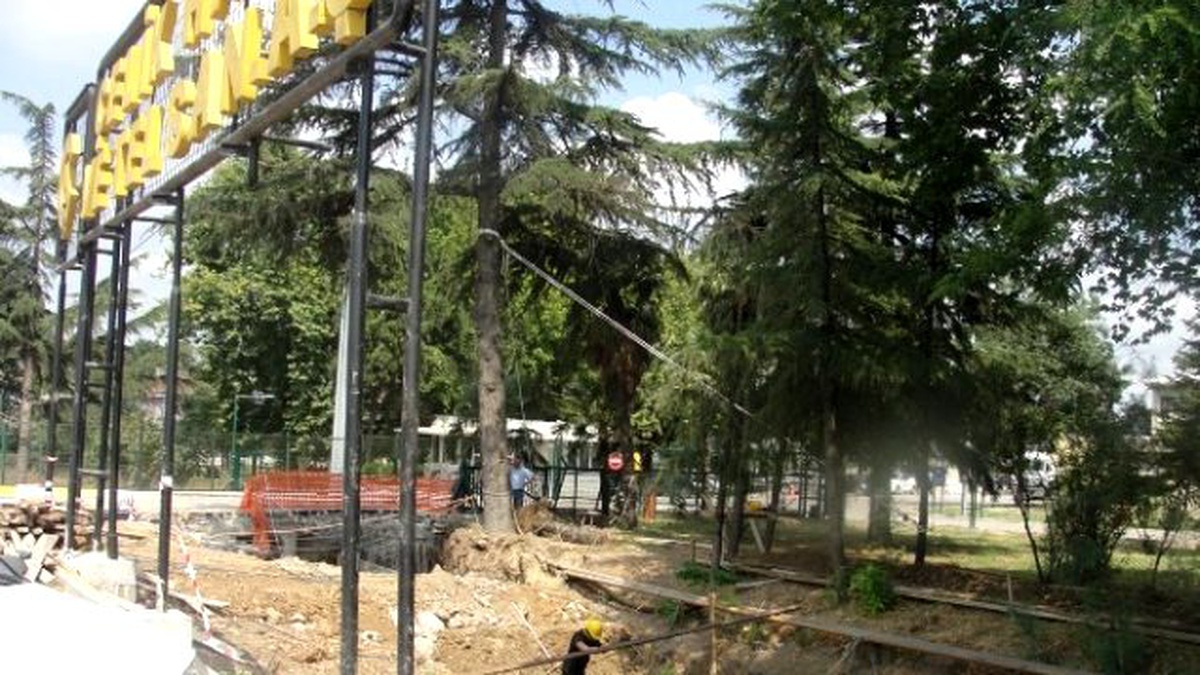 Kartepe\'de Yetersiz Menfezler Yıkılıyor