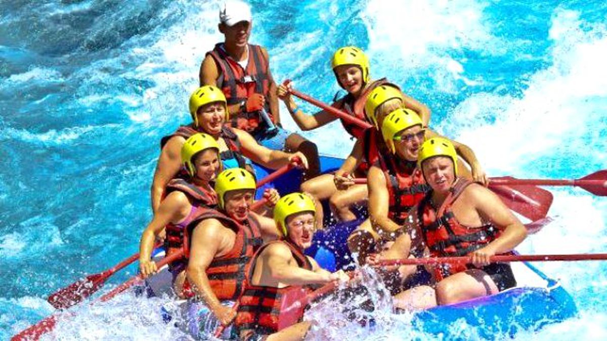 Köprülü Kanyon\'da Rafting Adrenalini