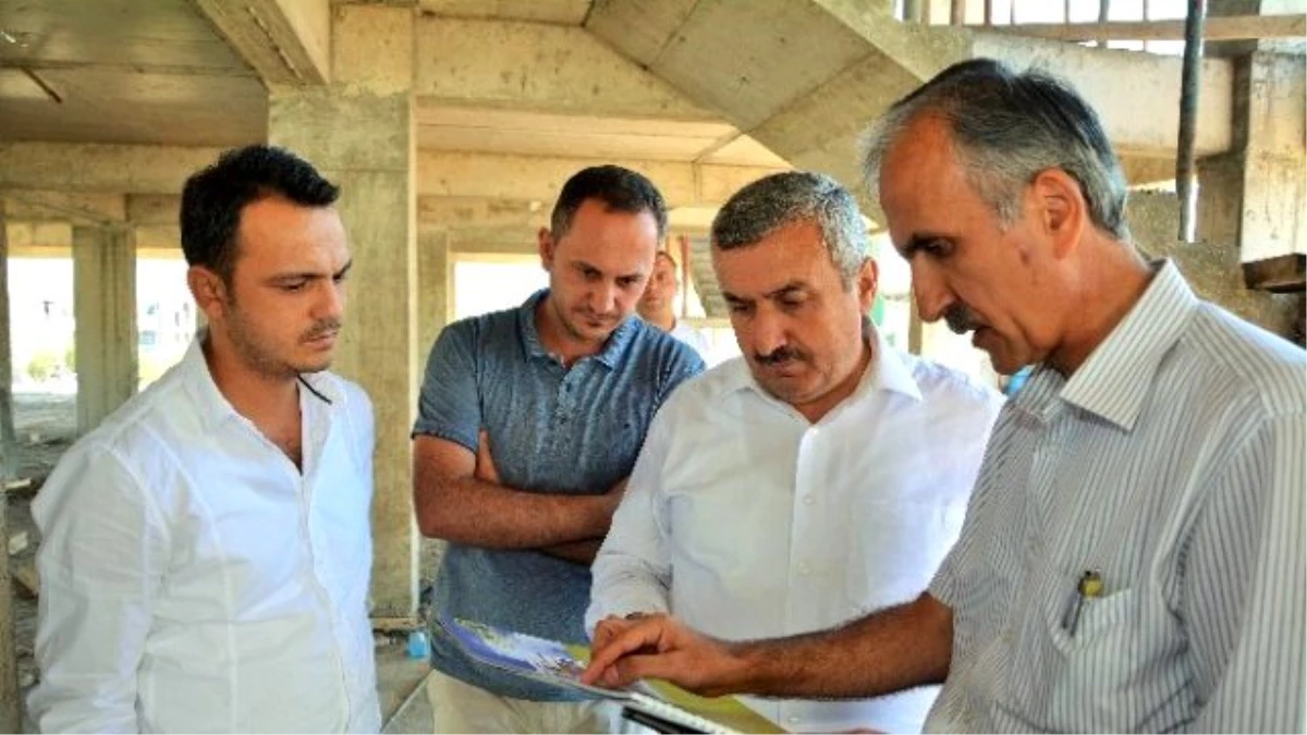 Körfez Belediye Başkanı İsmail Baran Çalışmaları İnceledi