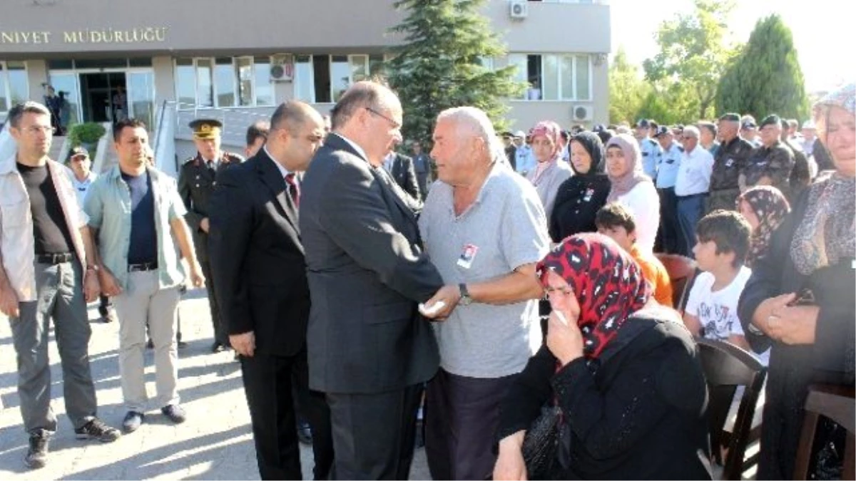 Polis, Törenle Memleketine Uğurlandı