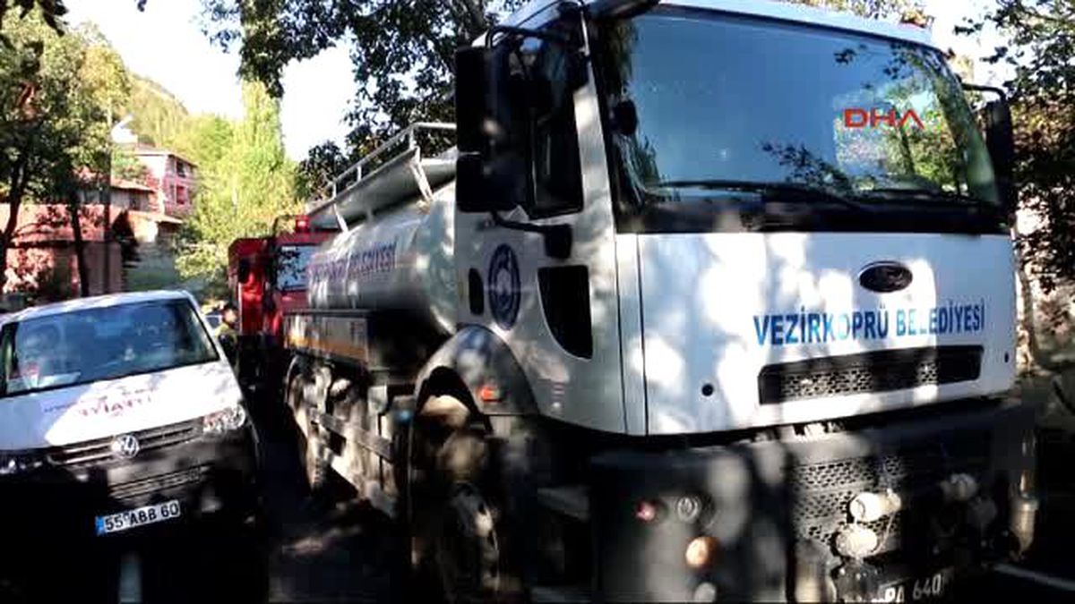 Samsun - 2 Ev, 2 Samanlık ve 1 Buğday Ambarı Yangında Kül Oldu