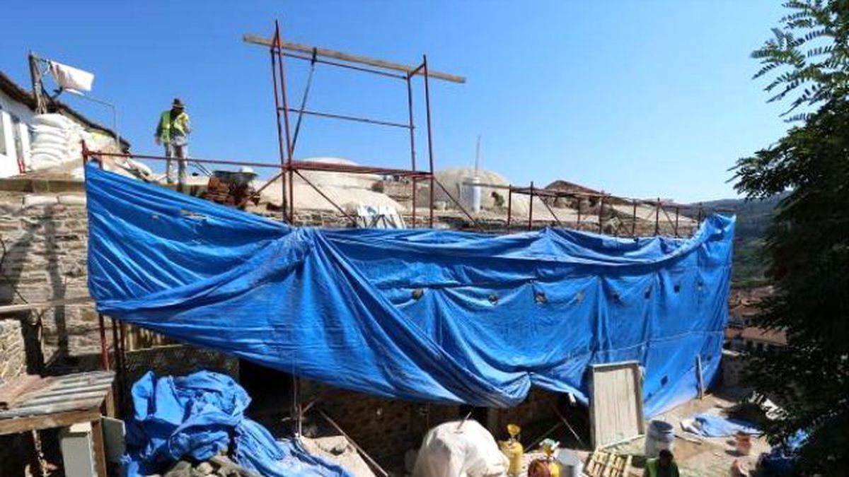 St. John's Cathedral Under Restoration İn Aegean Neighbourhood