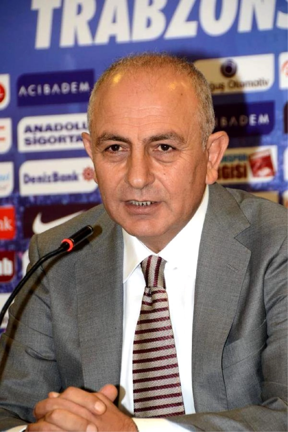 Trabzonspor\'da Hurma\'dan Sitem: Sağlam Kontratı Futbola Tercih Ediyorlar