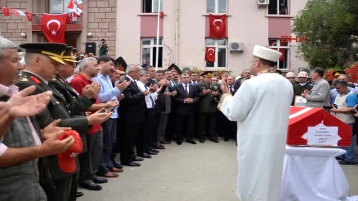 Tuğgeneral Özkürkçü: Şehitlerin Cenaze Töreni Talep Edilen Yerde Yapılmaktadır