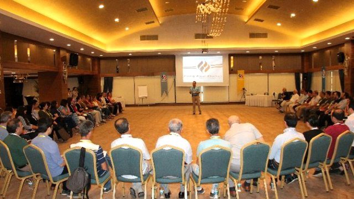 Ünlü Psikolog ve Eğitim Uzmanı Cüceloğlu, Final Öğretmenlerine Seminer Verdi