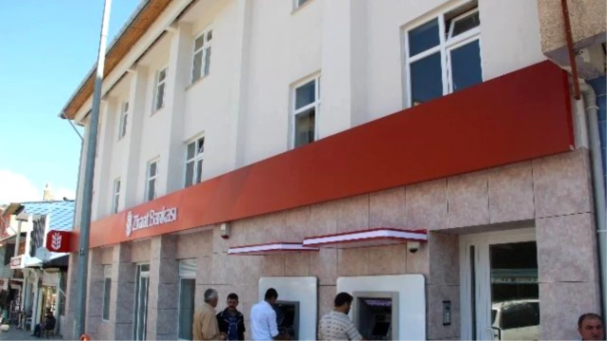 Ziraat Bankası Oltu Şubesi Yeni Konseptiyle Hizmete Açıldı