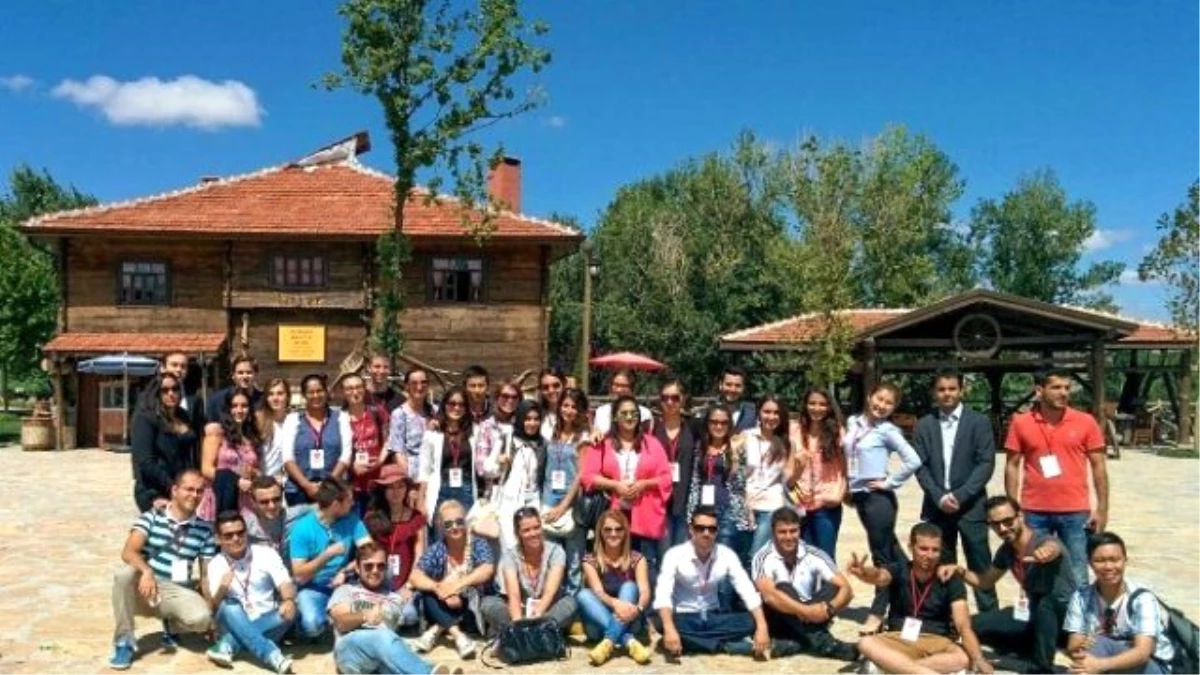 19 Ülkeden Öğrenciler Altındağ\'da Buluştu