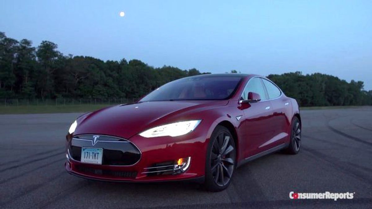 2015 Tesla Model S P85d : 100 Üzerinden 103 Puan Aldı!