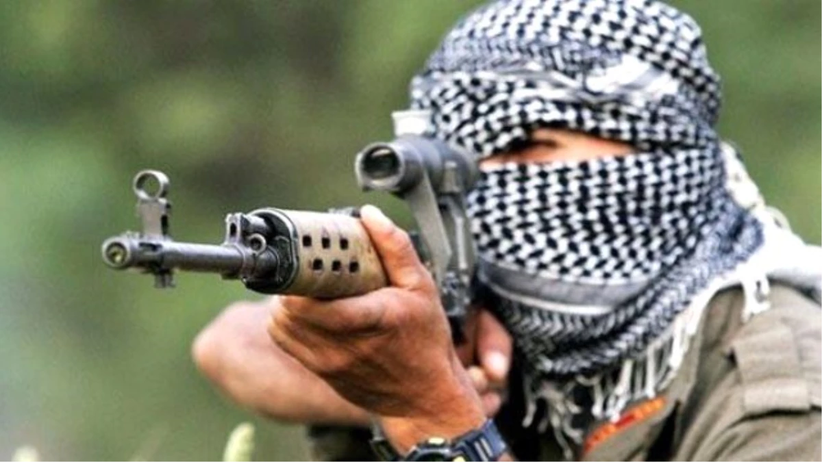 PKK\'lılar Jandarma Karakoluna Saldırdı: 1 Asker Yaralı