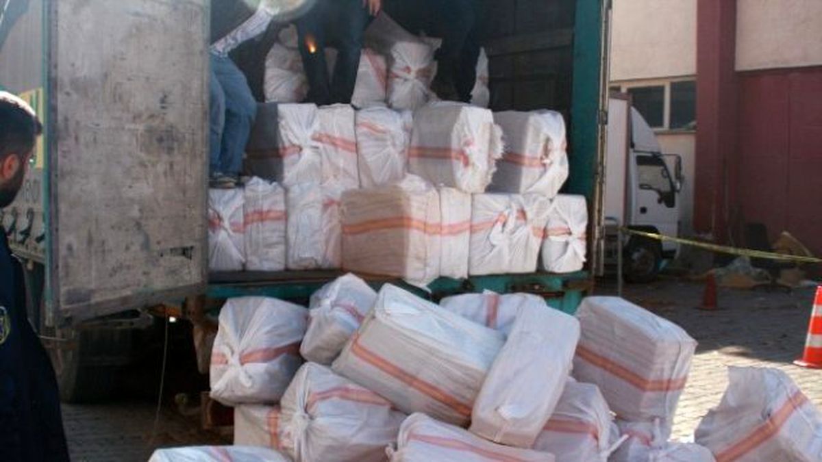 Ağrı\'da 96 Bin Paket Kaçak Sigara Ele Geçirildi