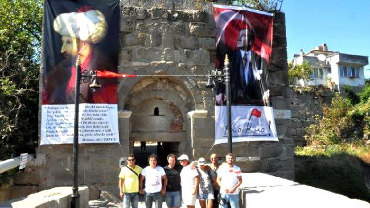 Amasra\'yı Bayraklarla Süslediler
