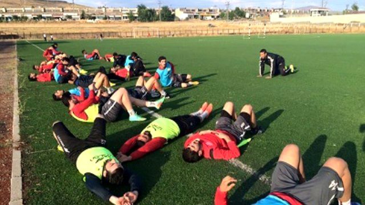 Bağlar Belediyespor Erçiş\'te Kampa Girdi