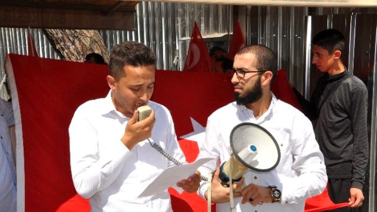 Balıkesir\'de Genç İhvanlar\'dan Teröre Tepki