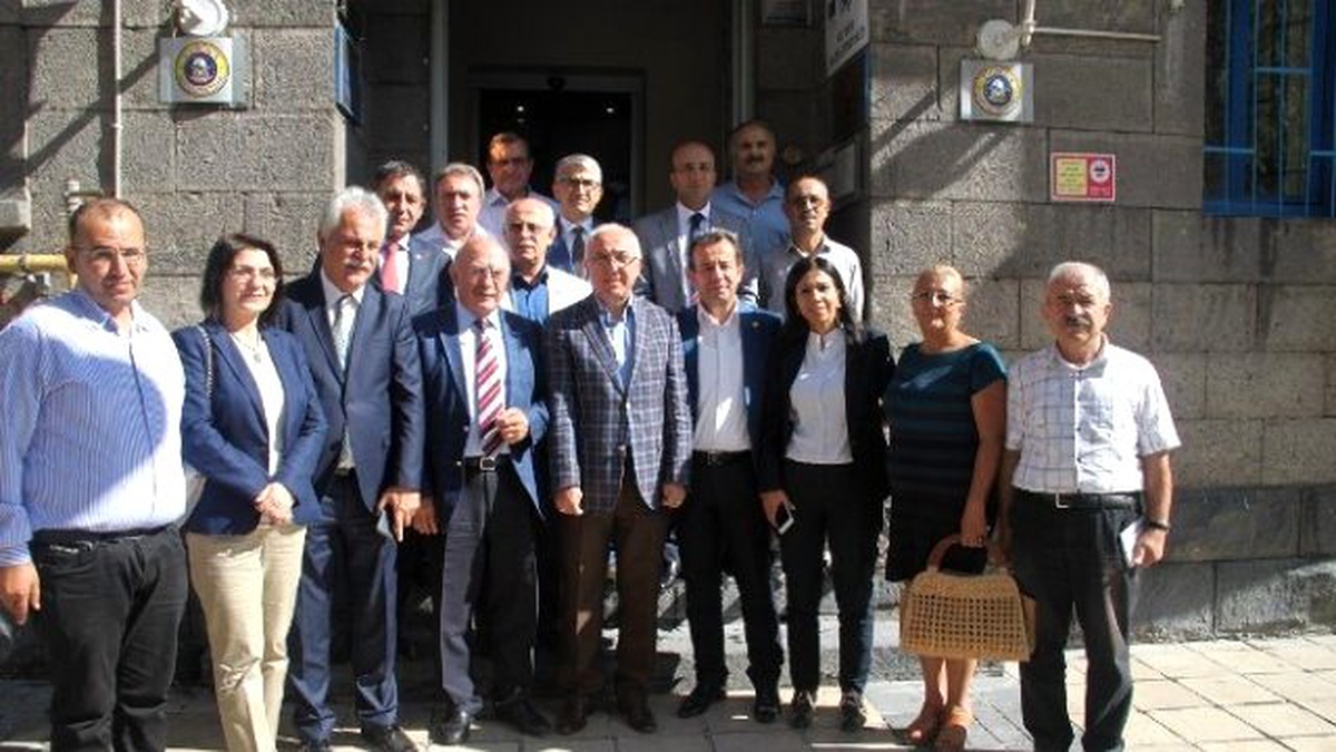 CHP Heyetinden Kto\'ya Nezaket Ziyareti