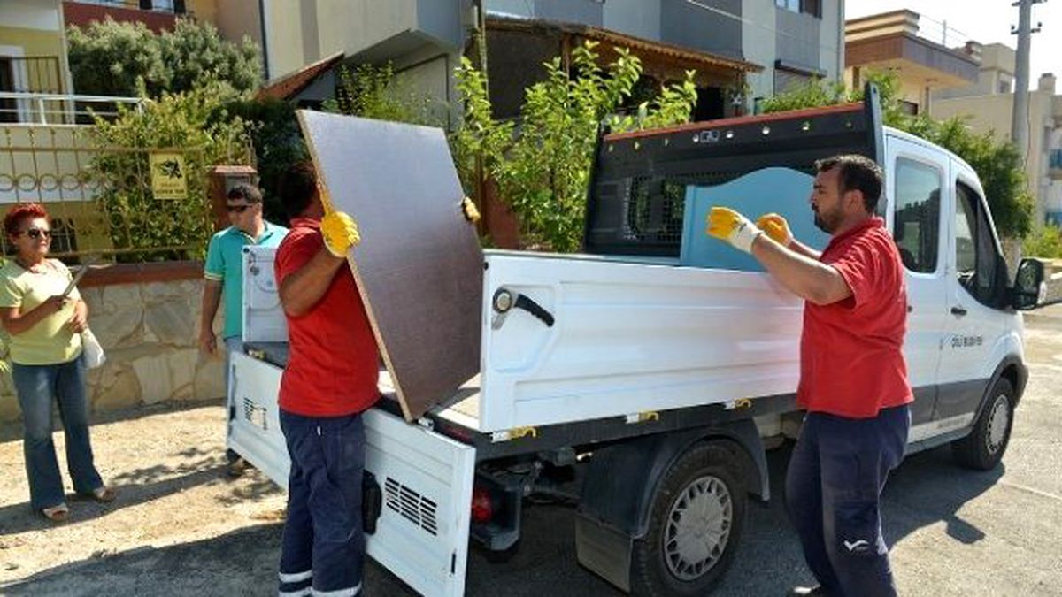 Çiğli Belediyesi\'nden Üniversite Öğrencilerine Eşya Yardımı