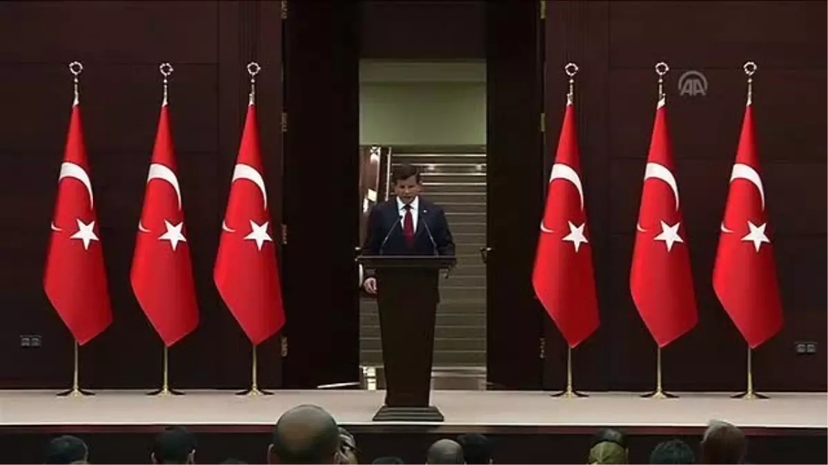 Davutoğlu, Geçici Bakanlar Kurulu\'nu Açıkladı - Ankara (Tekrar)