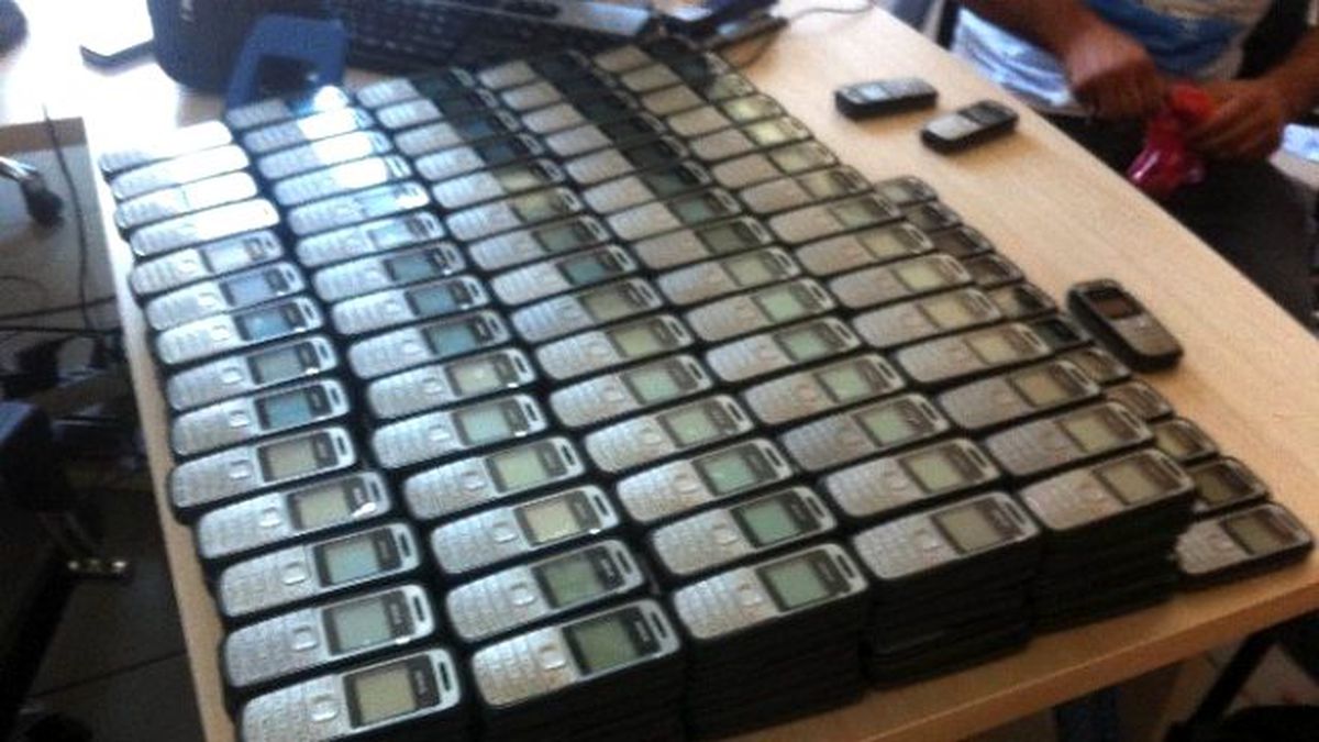 Diyarbakır\'da 705 Adet Kaçak Cep Telefonu Ele Geçirildi