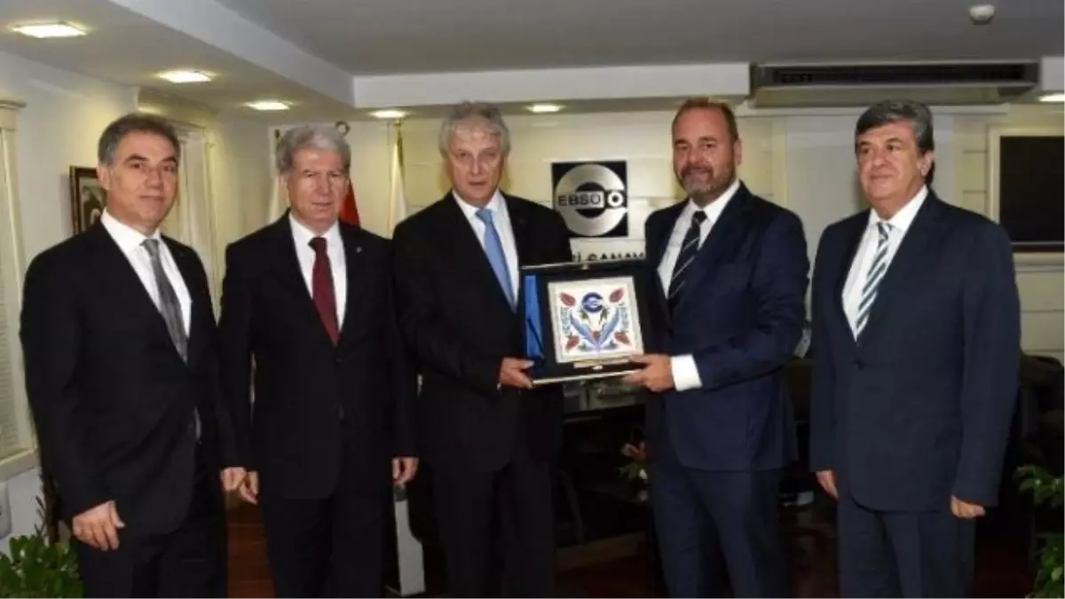 Ender Yorgancılar\'dan Bakan Christian Cardona\'ya Vize Çağrısı