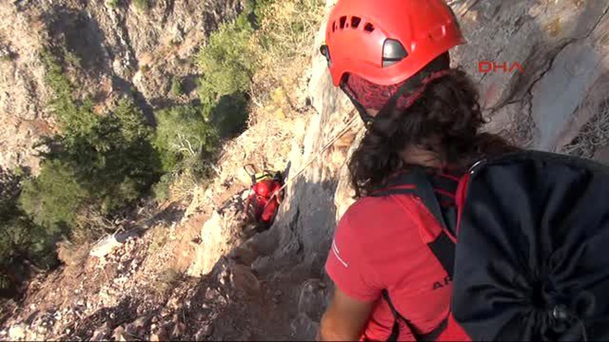 Fethiye - Kelebekler Vadisi?nde Mahsur Kalan Tatilci 6 Saat Sonra Kurtarıldı