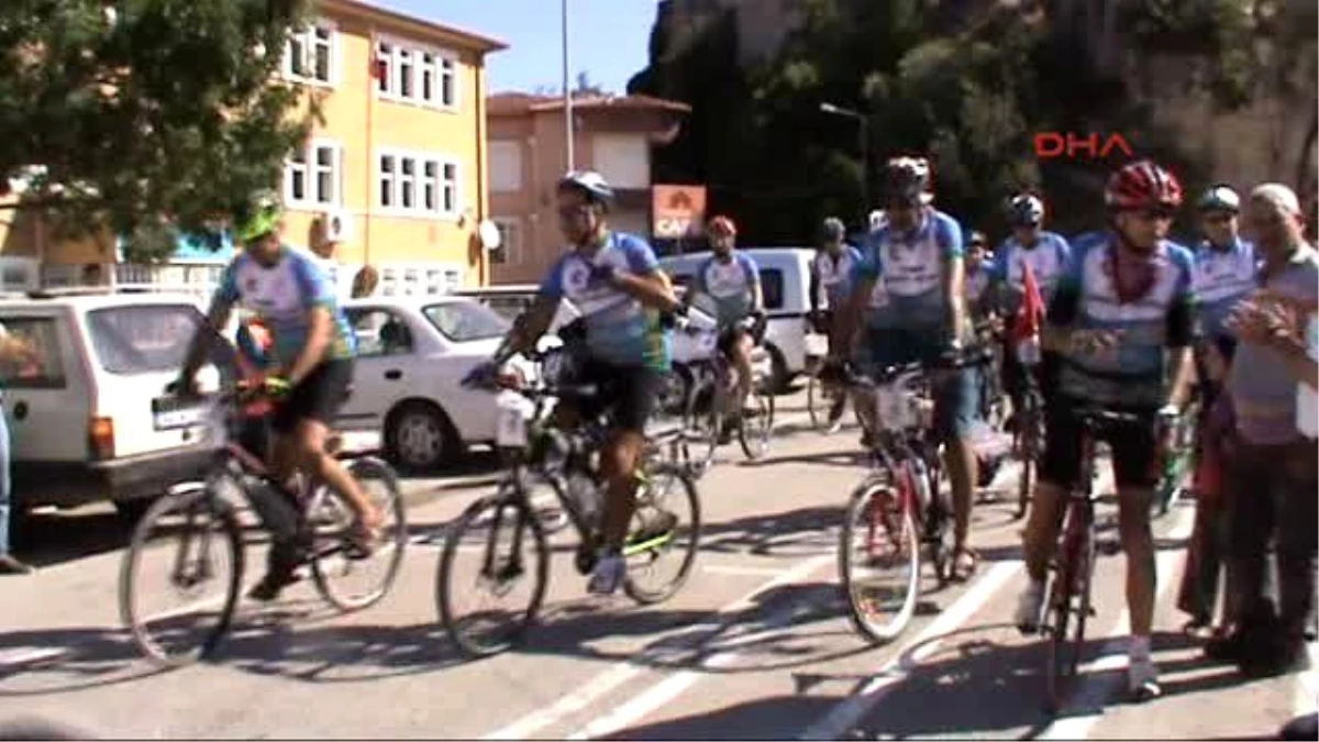 Isparta - Tek Bacağıyla Pedal Bisiklet Yarışına Katıldı