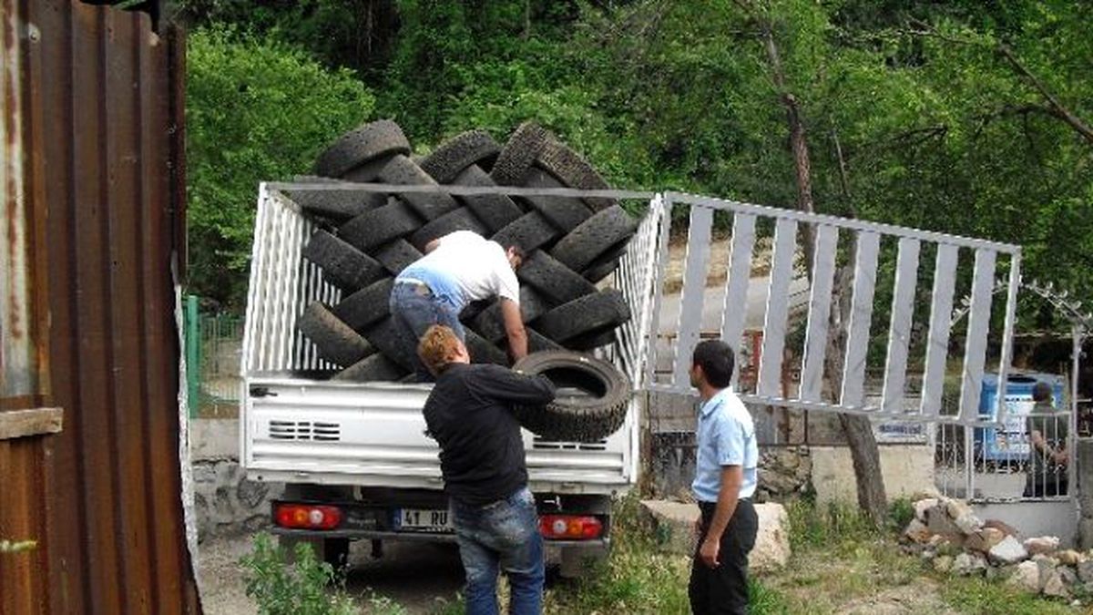 İzmit\'te Ayda 30 Ton Atık Lastik Toplanıyor