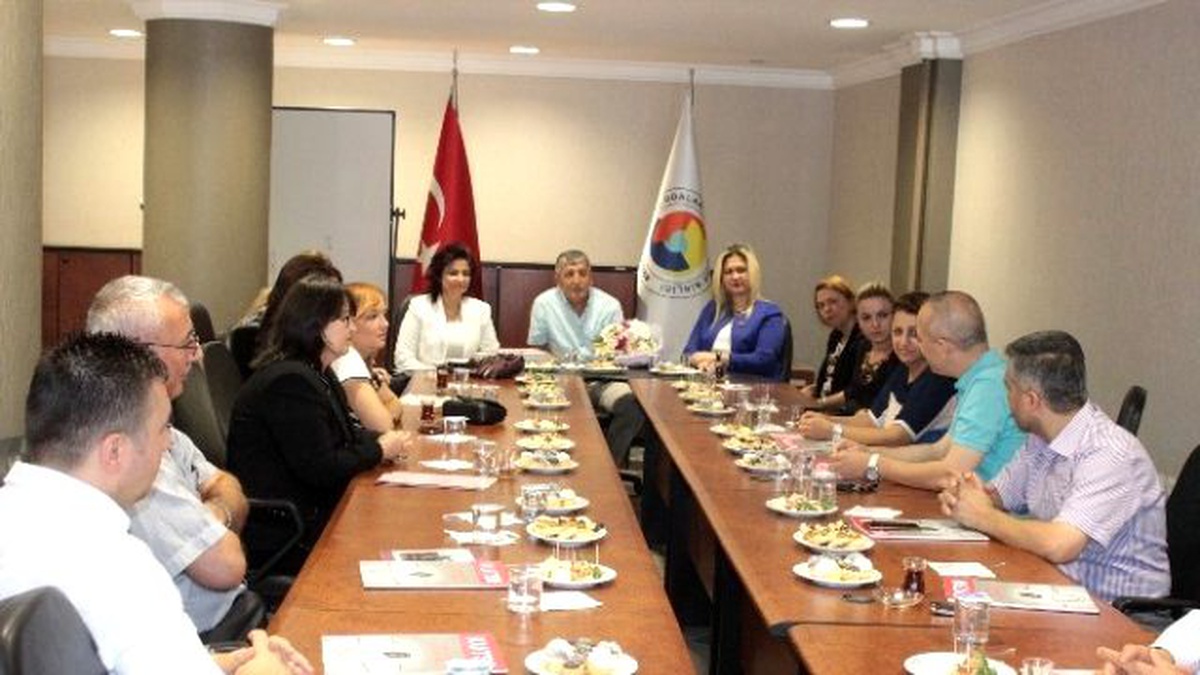 Kadın Girşimciler Tavşanlı Ticaret Odası\'nda Buluştu