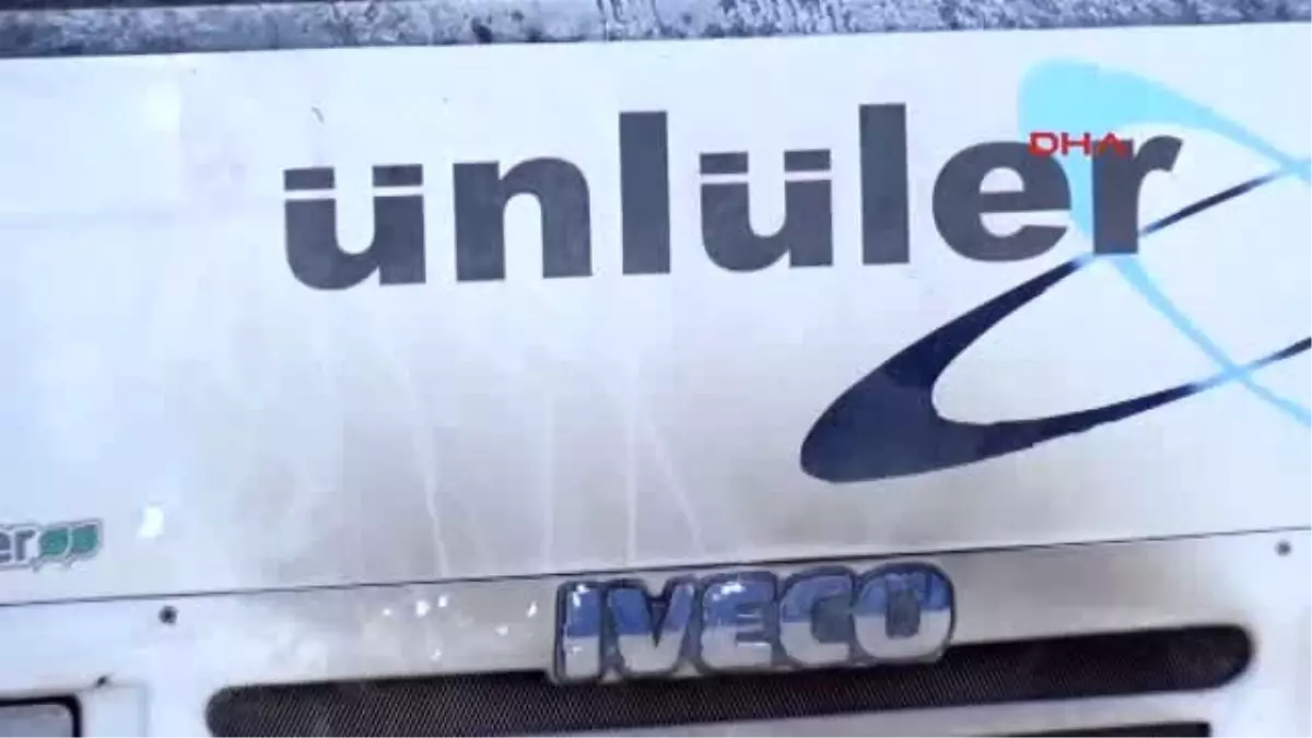 Kayseri Midibüsteki Yangını Esnaf Söndürdü