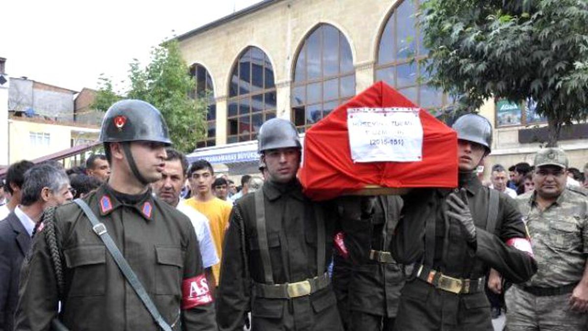 Kaza Şehidi Uzman Çavuşun Baba Evinde Yas (2)