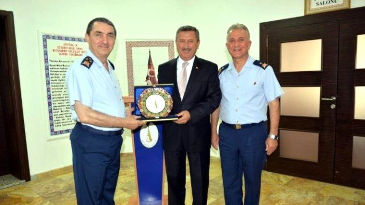 Korgeneral Hasan Küçükakyüz Kütahya\'da