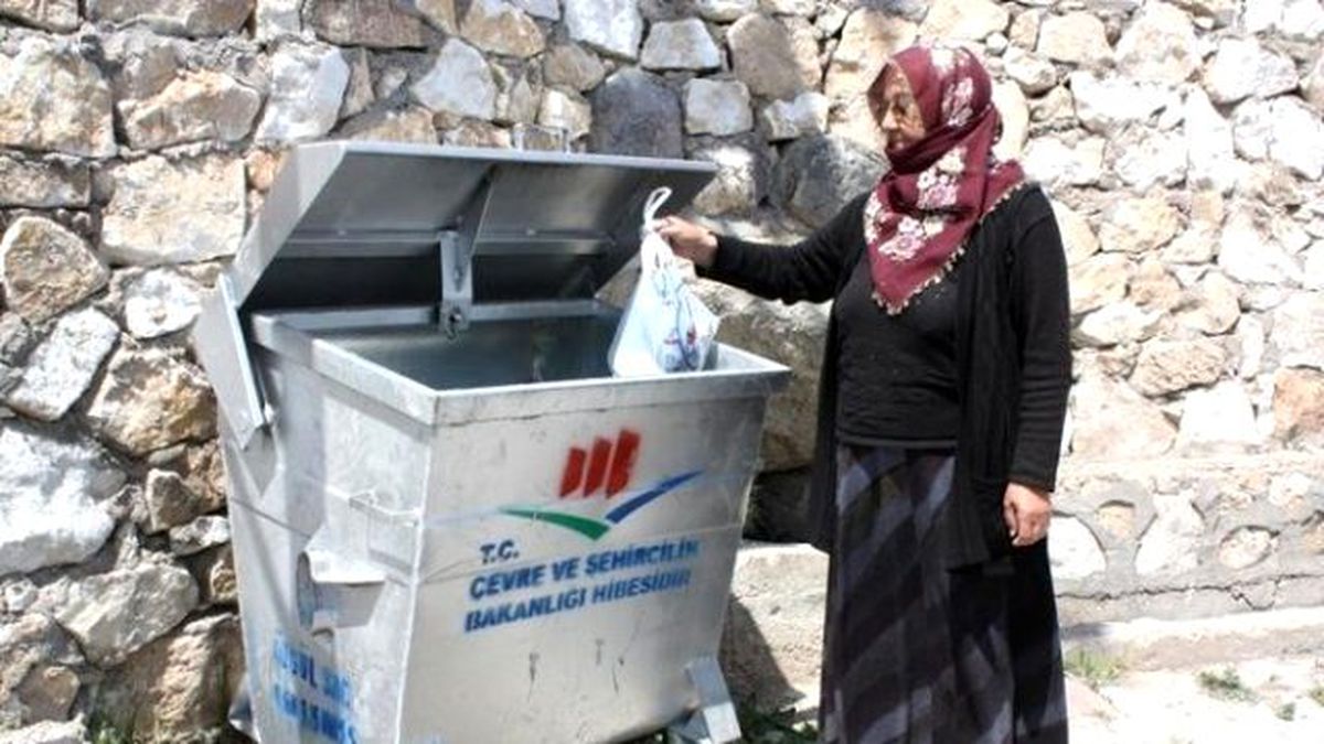 Niğde\'de 100 Bin Kişinin Çöpü Toplanıyor