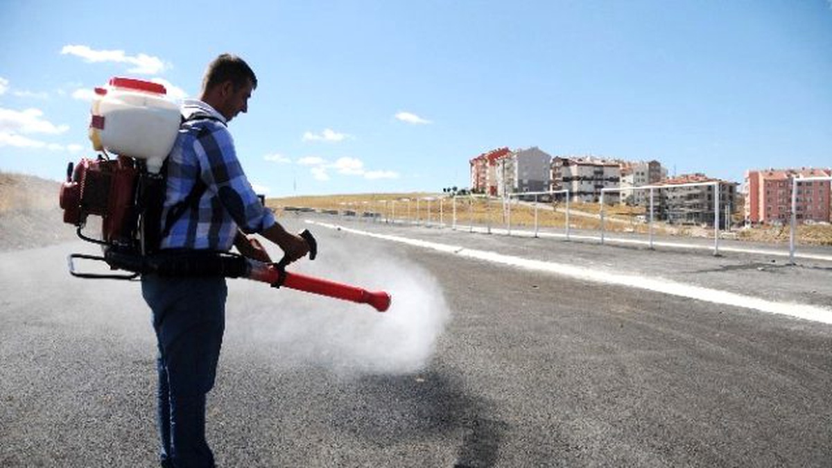 Pursaklar Belediyesi Kurban Pazarını Dezenfekte Etti