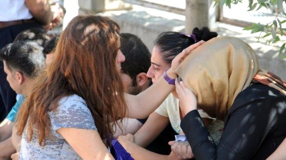 Sağlık Emekçileri, Ergen İçin Toplandı