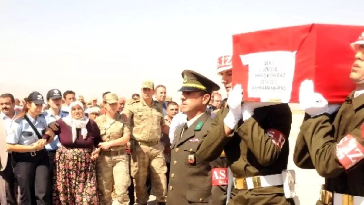 Şehit Korkmaz Son Yolculuğuna Uğurlandı