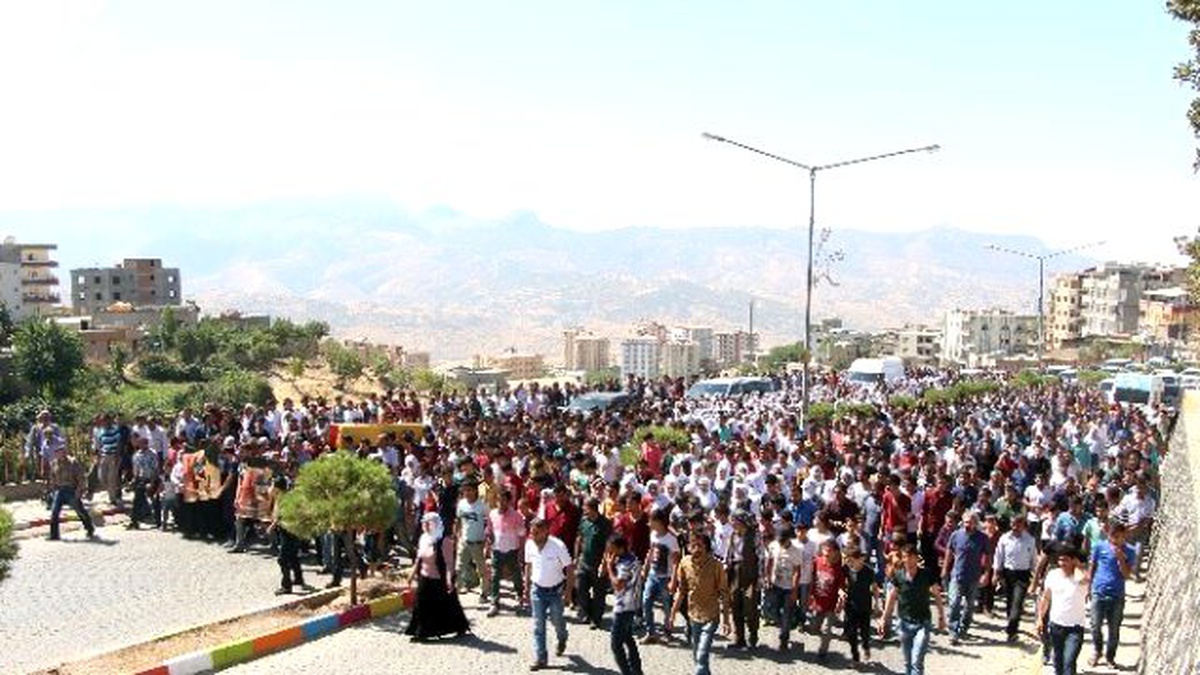 Şırnak\'ta Olayların Ortasında Kalarak Hayatını Kaybeden Genç Toprağa Verildi