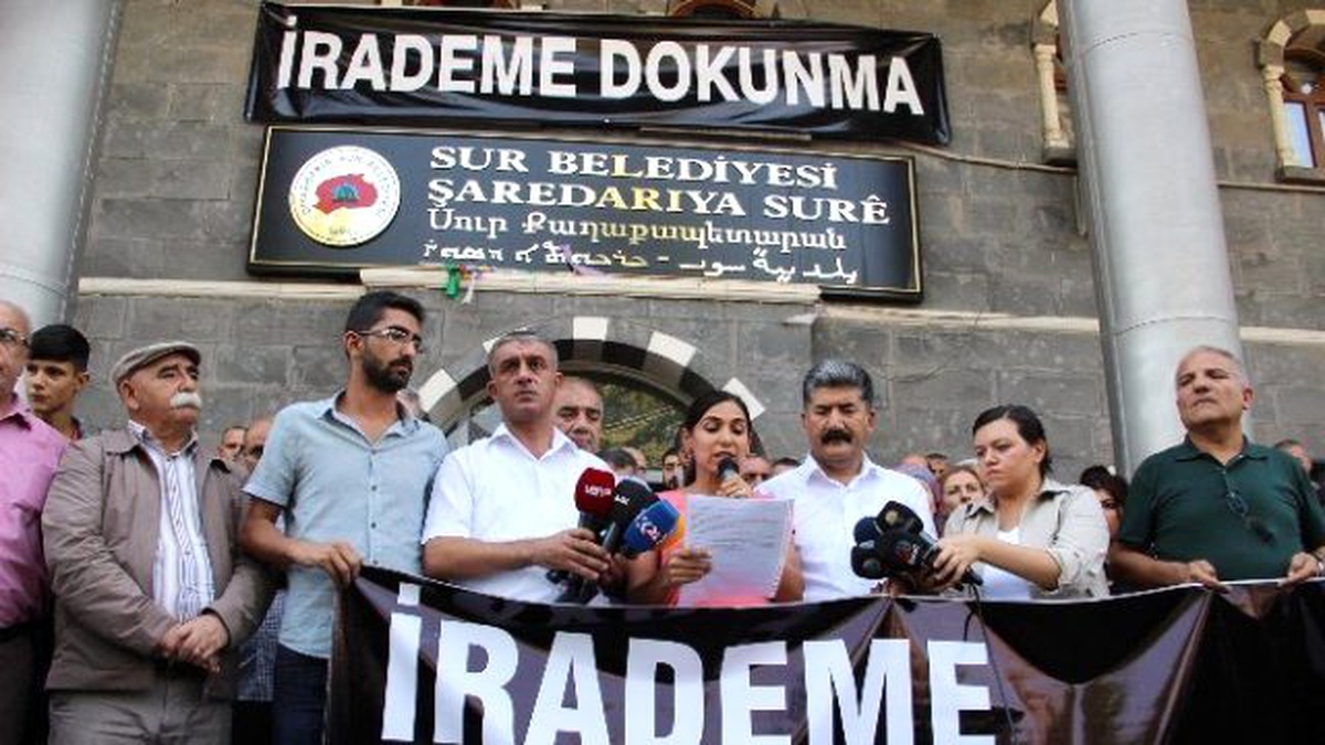 Tüm-bel-sen\'den Gözaltılara Tepki