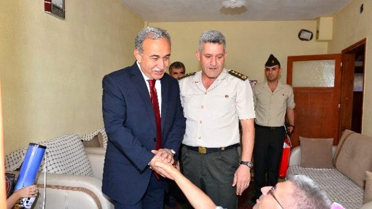 Vali Büyük\'ten Gazi Jandarma Uzman Çavuşa Ziyaret